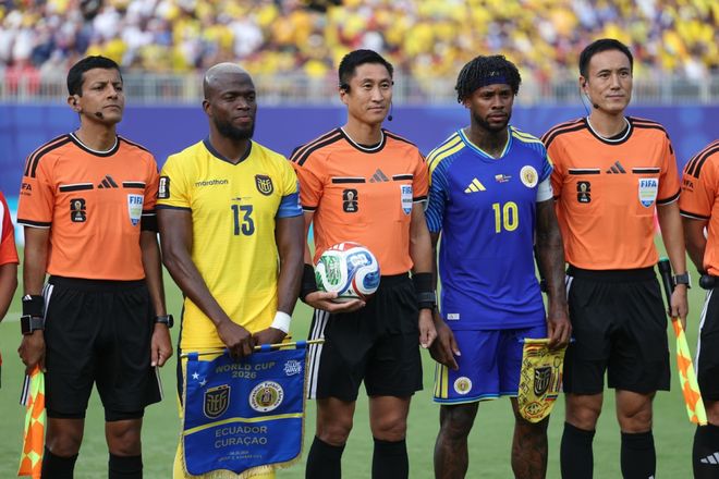47岁马宁无缘世界杯淘汰赛主哨 FIFA公布剩余裁判名单后中国裁判结束本届执法任务