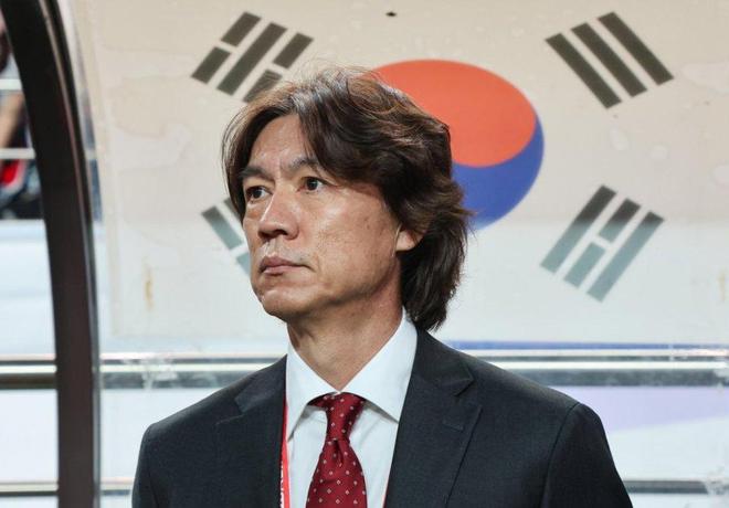 韩国队凌晨4点回国引发机场风波，洪明甫成众矢之的